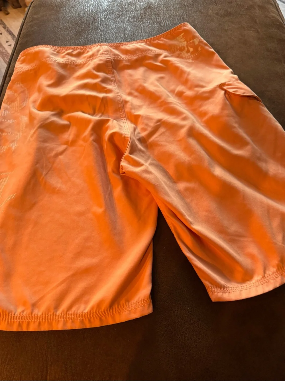 Salt Life Light Orange Unlined Board Shorts Sz 32